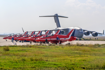 Red arrows Hawk