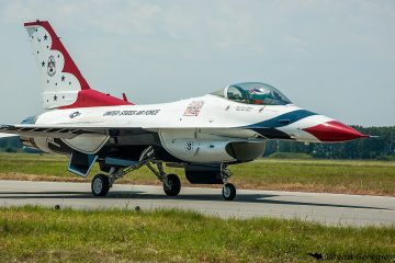 Thunderbirds F-16 Fighting Falcon Viper Ф-16