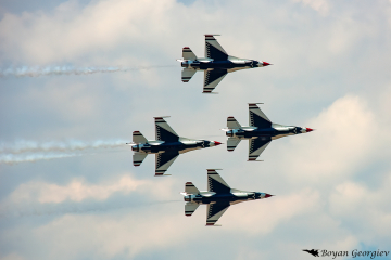 Thunderbirds F-16 Fighting Falcon Viper Ф-16