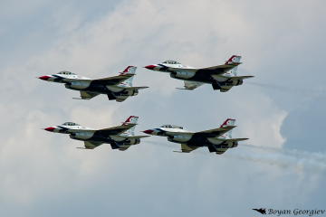 Thunderbirds F-16 Fighting Falcon Viper Ф-16