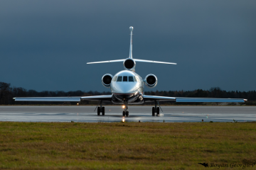 Falcon 900