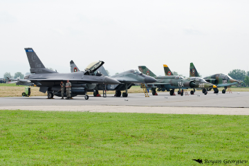 MiG-29 Fulcrum МиГ-29F-16 Fighting Falcon Viper Ф-16L-39 Albatros Л-39 Su-25 Frogfoot Су-25MiG-21 Fishbed МиГ-21