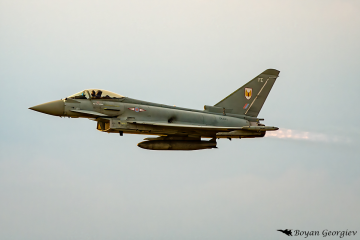 Eurofighter Typhoon Юрофайтър