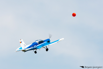 Zlin 142